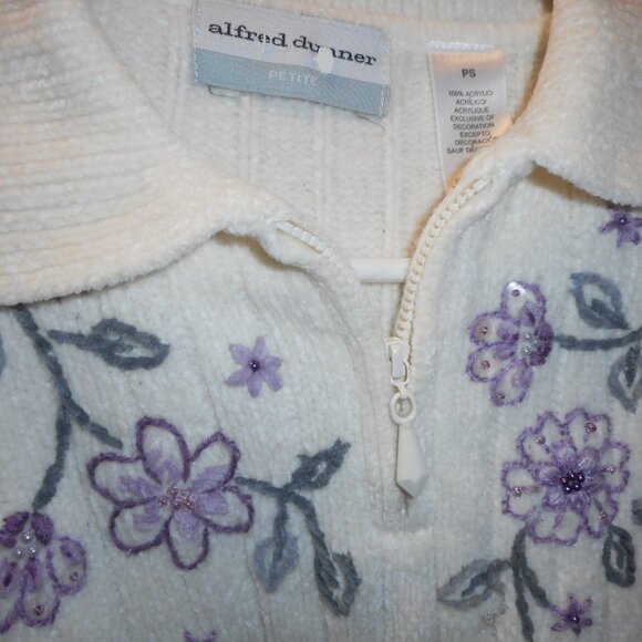 ALFRED DUNNER  women's top, sweater, purple and off white in color, sz PS - Picture 11 of 12